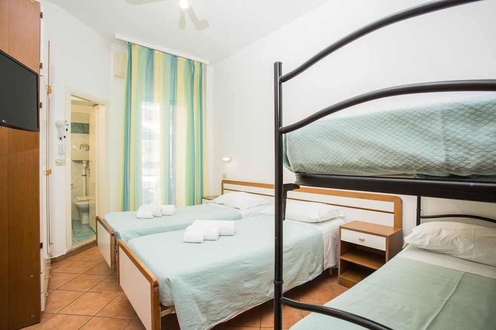 Hotel Cimarosa Риччоне Екстер'єр фото